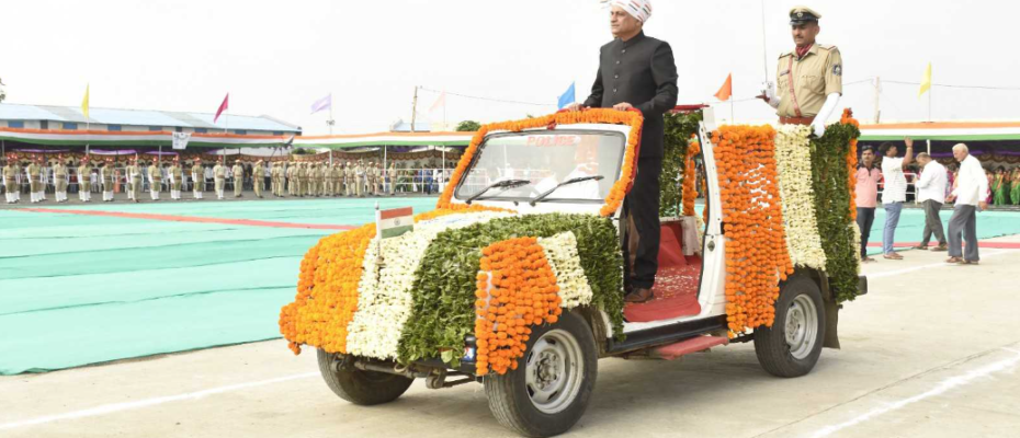 District level Republic Day was celebrated at Lakhtar
